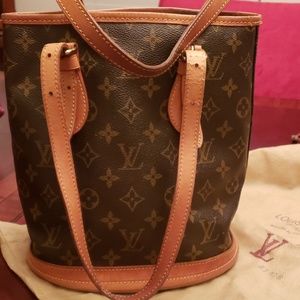 100% AUTHENTIC Louis Vuitton Petite Bucket
